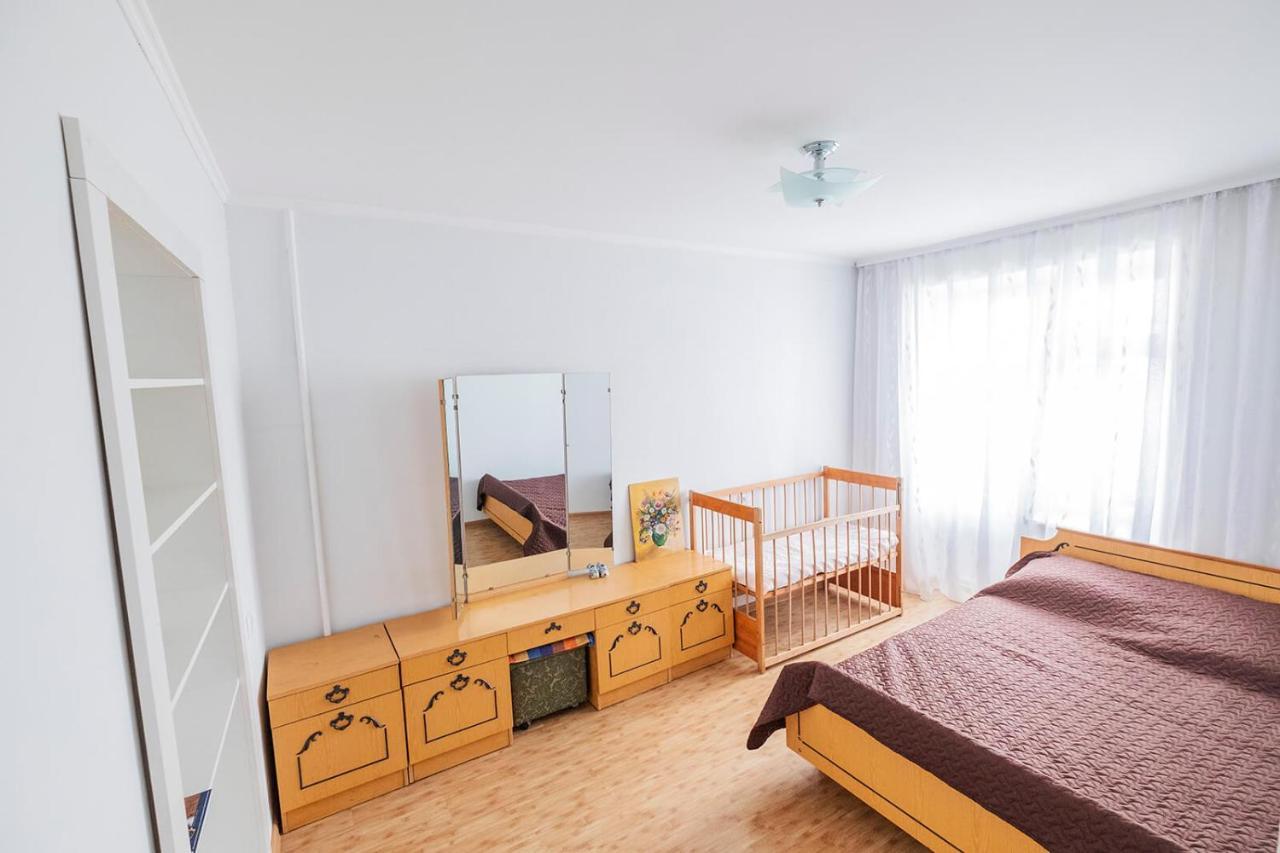 Apartment On Polevaya 44/12 Bohuslav ภายนอก รูปภาพ