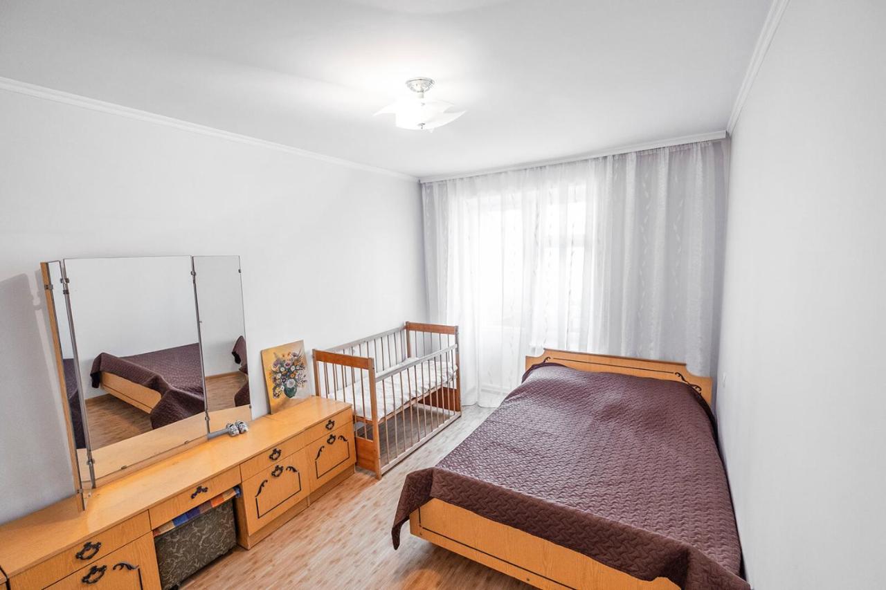 Apartment On Polevaya 44/12 Bohuslav ภายนอก รูปภาพ
