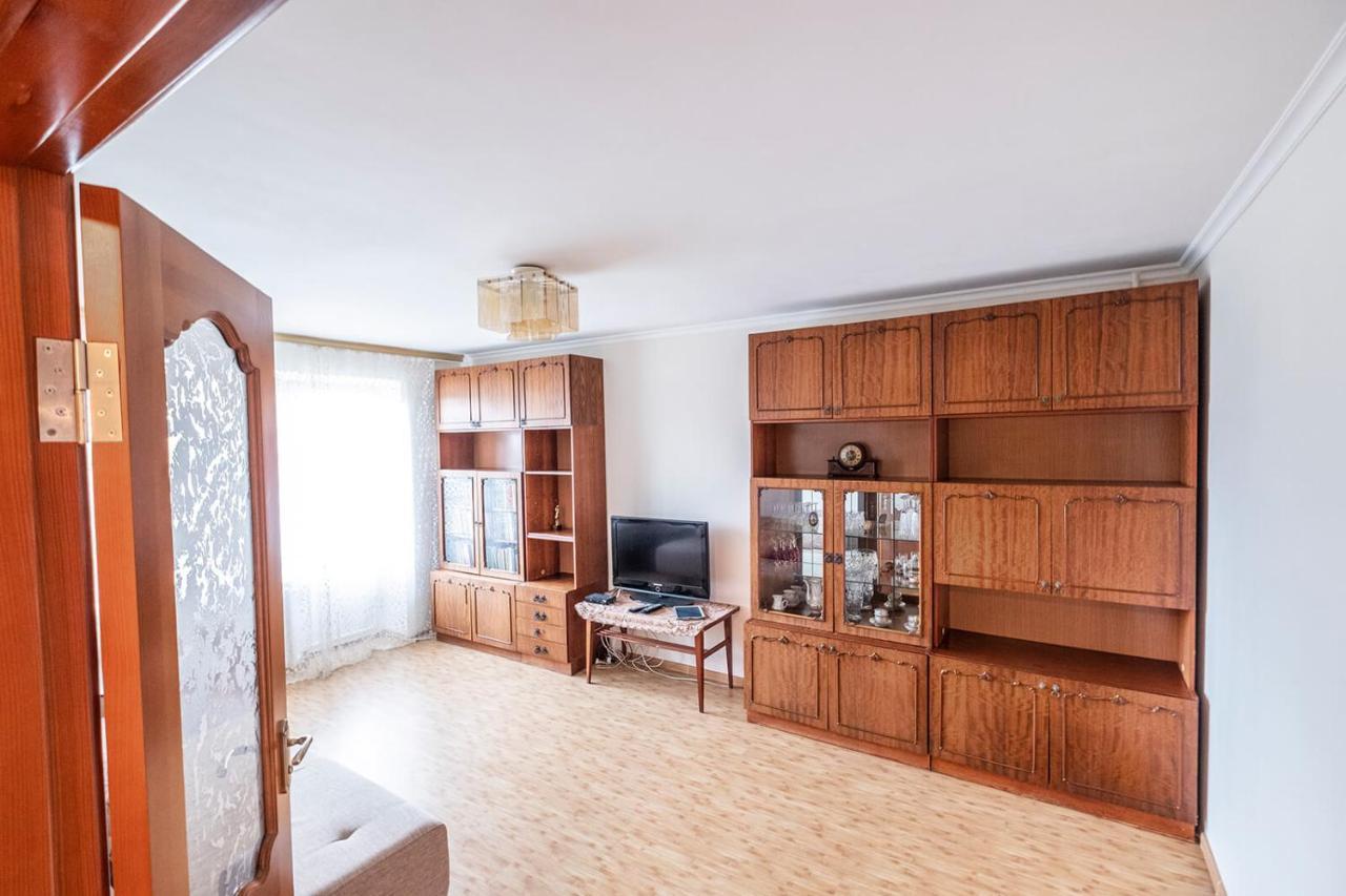 Apartment On Polevaya 44/12 Bohuslav ภายนอก รูปภาพ